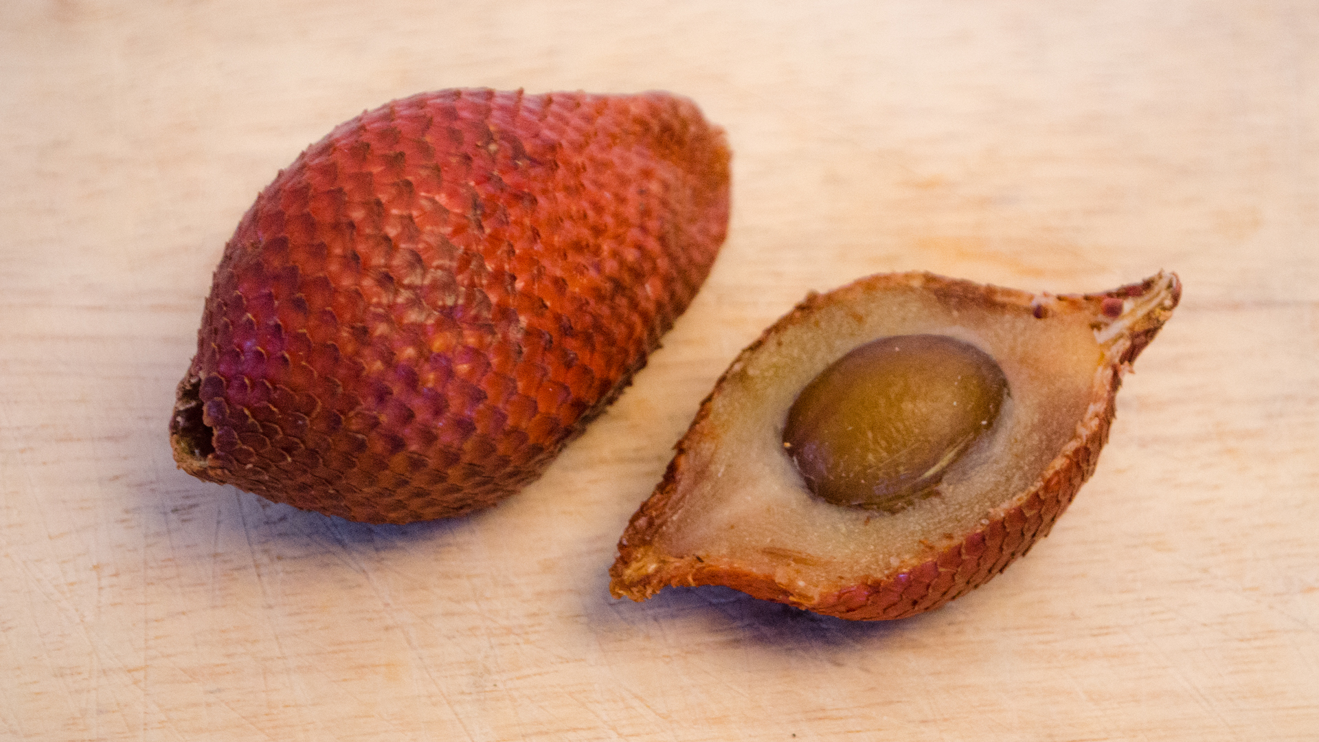 Salak (Salacca Schlangen Frucht)