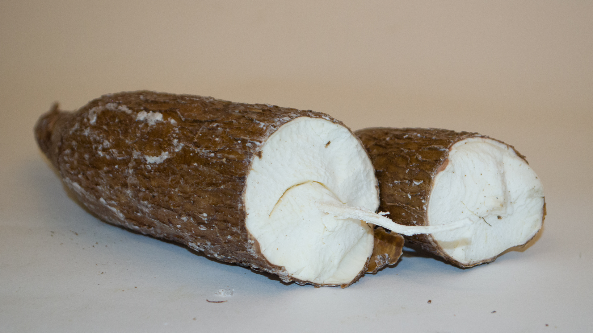 Yuca Maniok Cassava Wurzel-Kiste