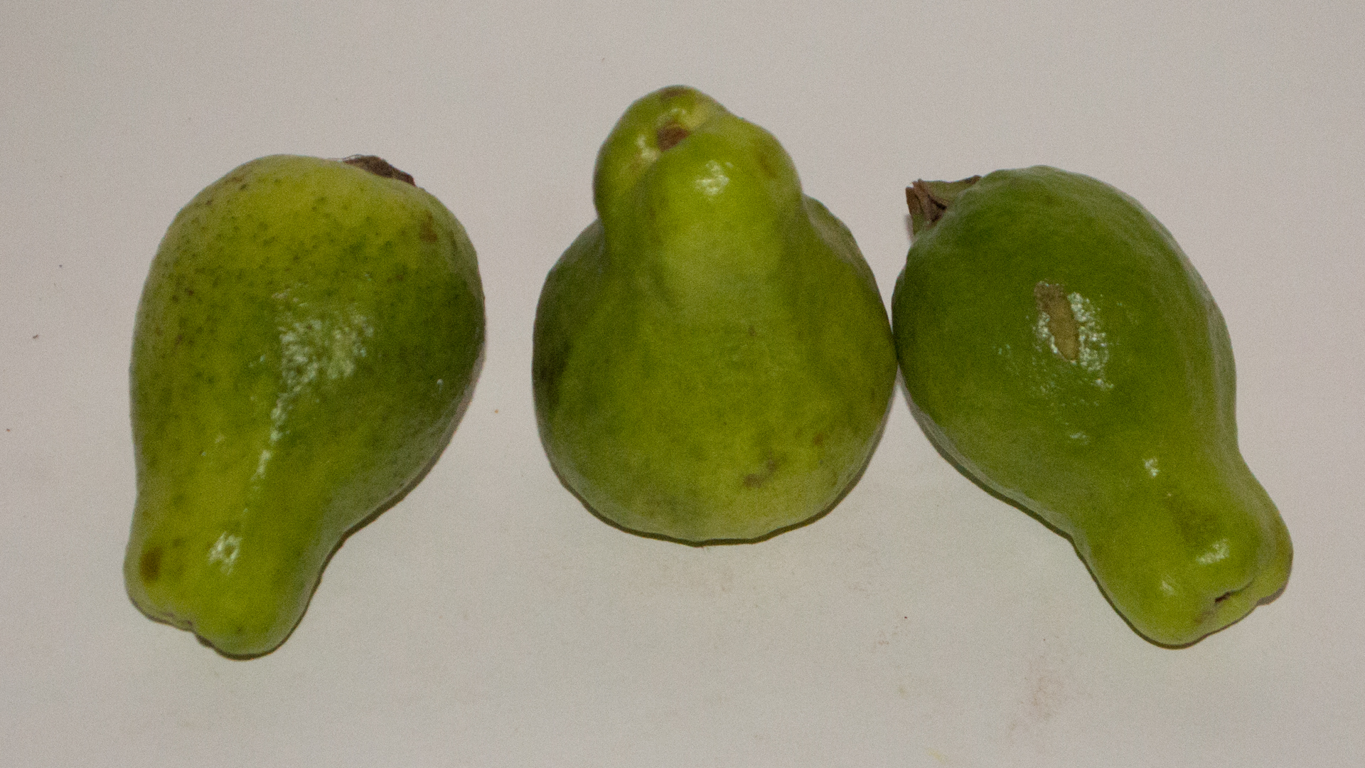 Guave länglich innen weiss